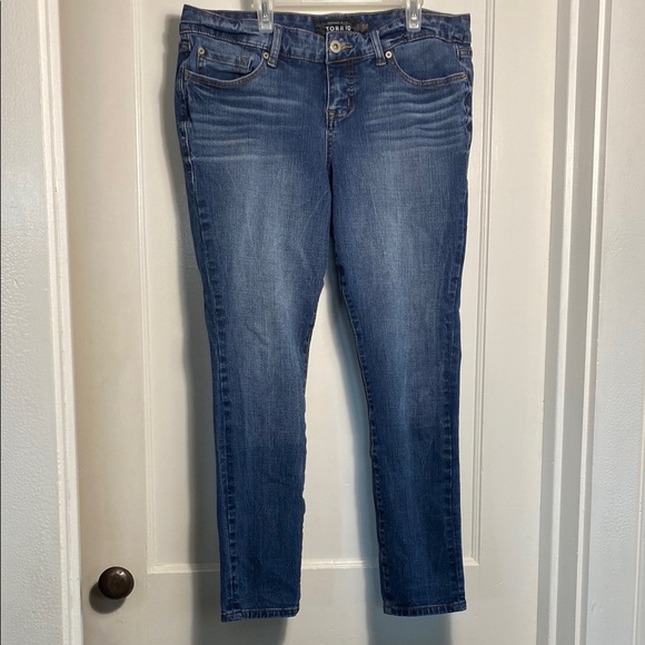 Torrid Premium Stretch Skinny Blue Jeans 12R - Picture 1 of 7